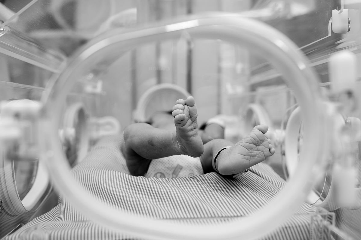 fotografia de parto, fotógrafa de parto, birth photographer, birth photography, cesarean, mãe, pai, família, amigos, casa de saúde são josé, rio de janeiro, maternidade, gestação, últimos minu