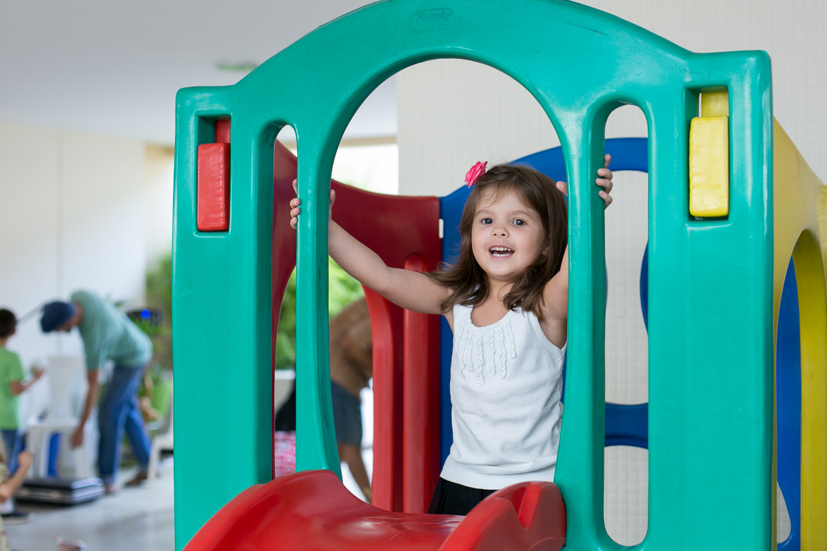 decoração, festa de menina, mundo cor de rosa, paper doll, parabéns, três anos, amigos, família, amor, felicidade, bagunça, circo, pintura, cowboy, parabéns, bolo, bonecas