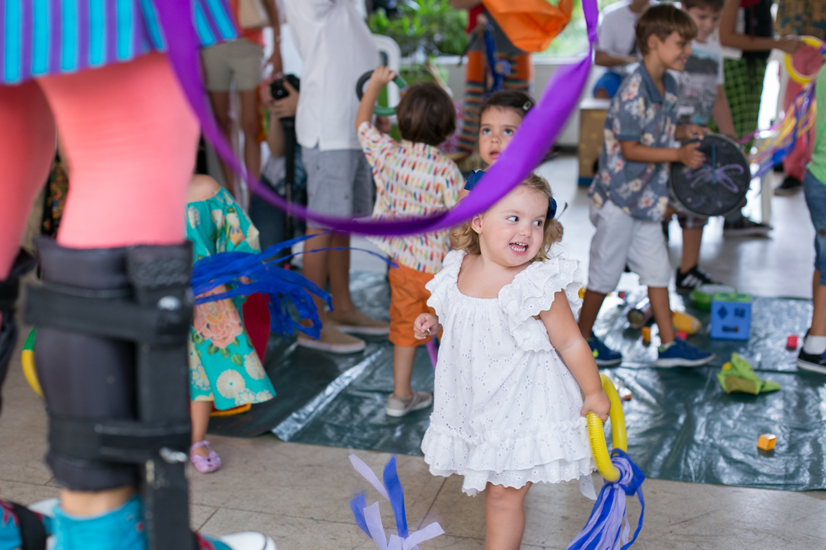 decoração, festa de menina, mundo cor de rosa, paper doll, parabéns, três anos, amigos, família, amor, felicidade, bagunça, circo, pintura, cowboy, parabéns, bolo, bonecas