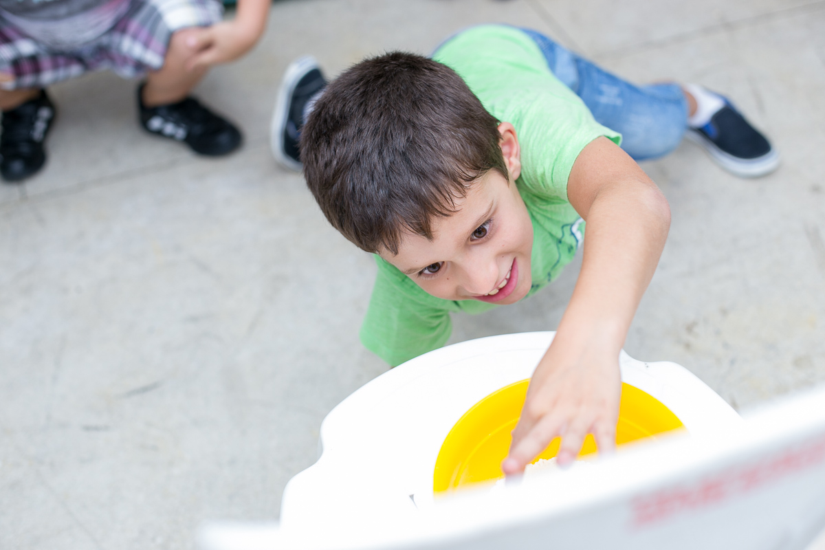 decoração, festa de menina, mundo cor de rosa, paper doll, parabéns, três anos, amigos, família, amor, felicidade, bagunça, circo, pintura, cowboy, parabéns, bolo, bonecas