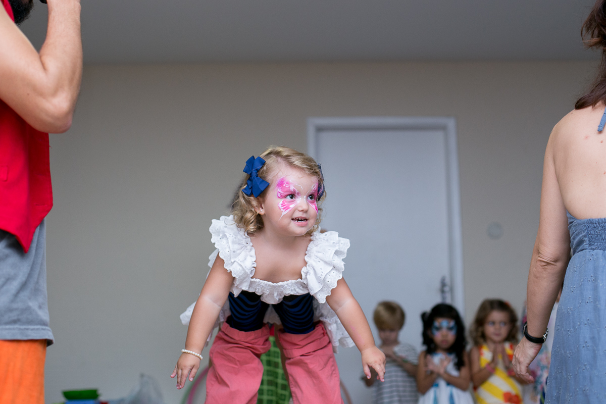 decoração, festa de menina, mundo cor de rosa, paper doll, parabéns, três anos, amigos, família, amor, felicidade, bagunça, circo, pintura, cowboy, parabéns, bolo, bonecas