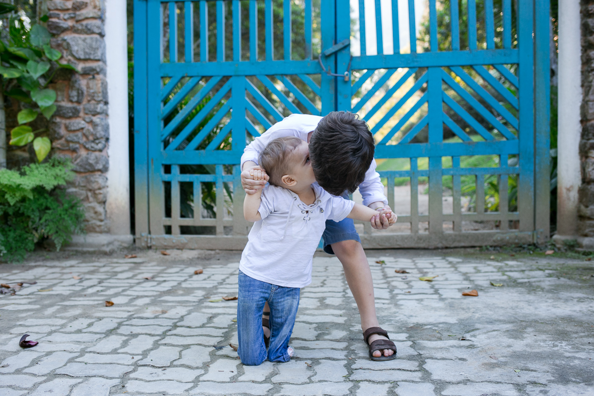 ensaio família, mãe de menino, fotografia de família, fotografia de amor, jardim botânico, irmãos, diversão, alegria, dia feliz