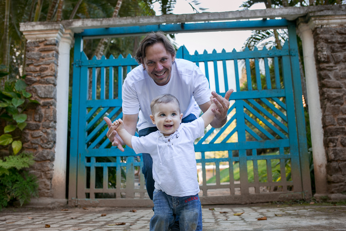 ensaio família, mãe de menino, fotografia de família, fotografia de amor, jardim botânico, irmãos, diversão, alegria, dia feliz