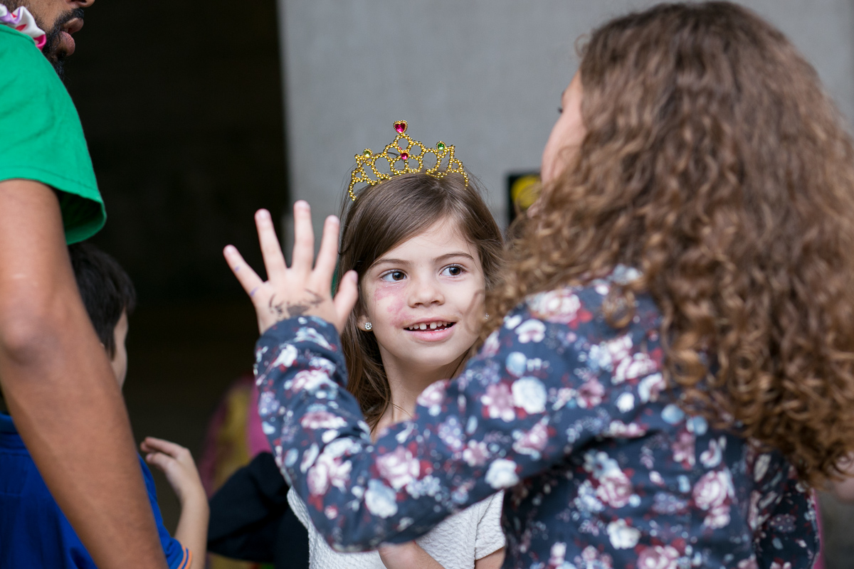 festa infantil, rio de janeiro, festa de menino, dinossauros, decoração, família, bolo, parabéns, fotografia de família