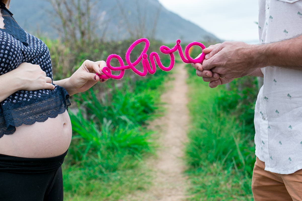 enfeite de quarto com o nome da olívia