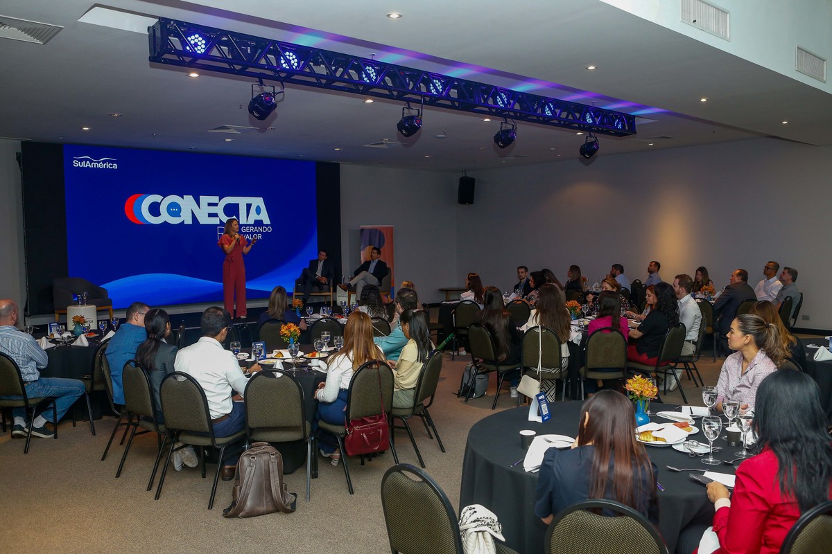 Palestra no Tivoli Mofarrej SP - Bakker Imagem