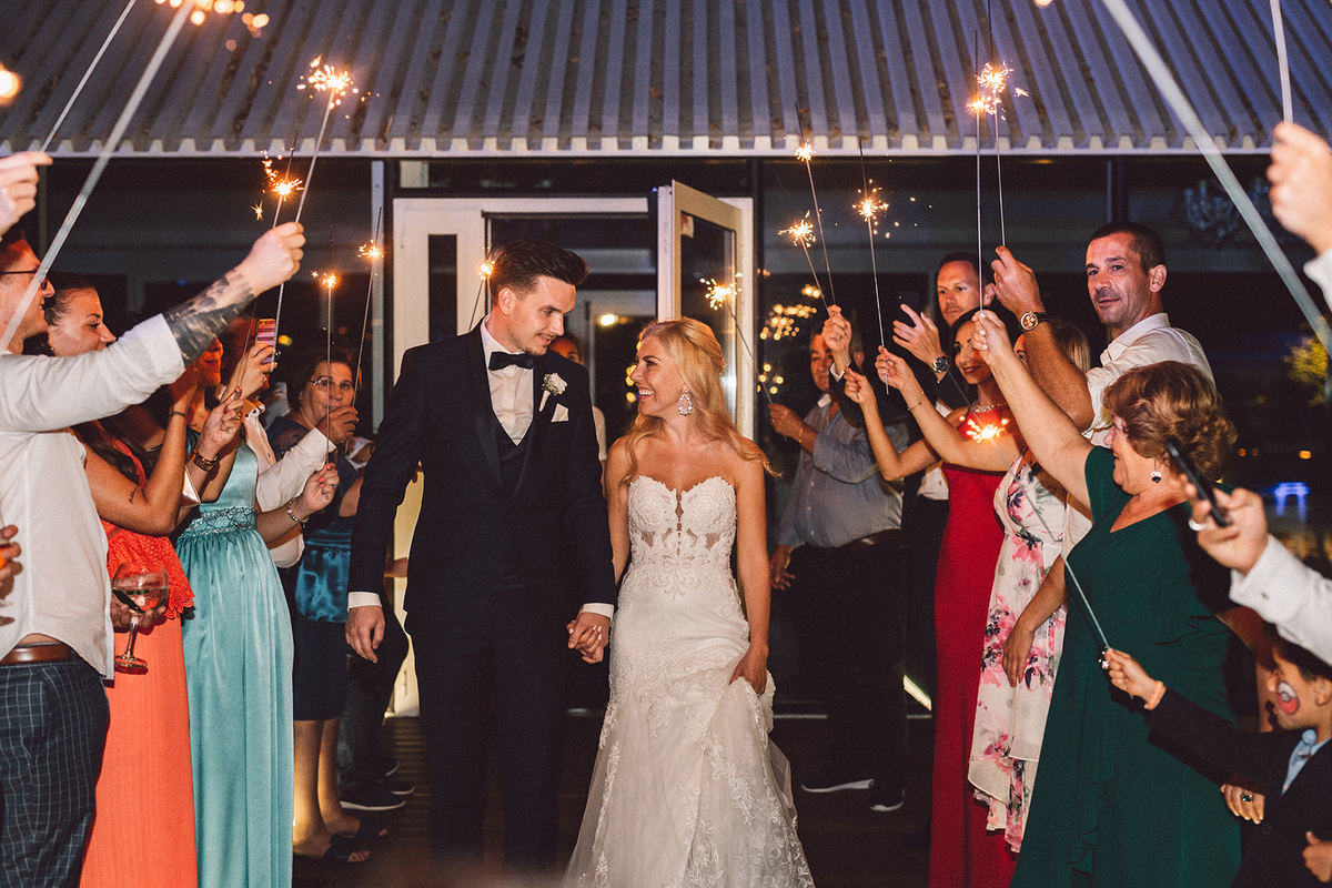 noivo ; casamento; guimarães; vila marita; sessao ; love ; wedding; corte do bolo; sparkles