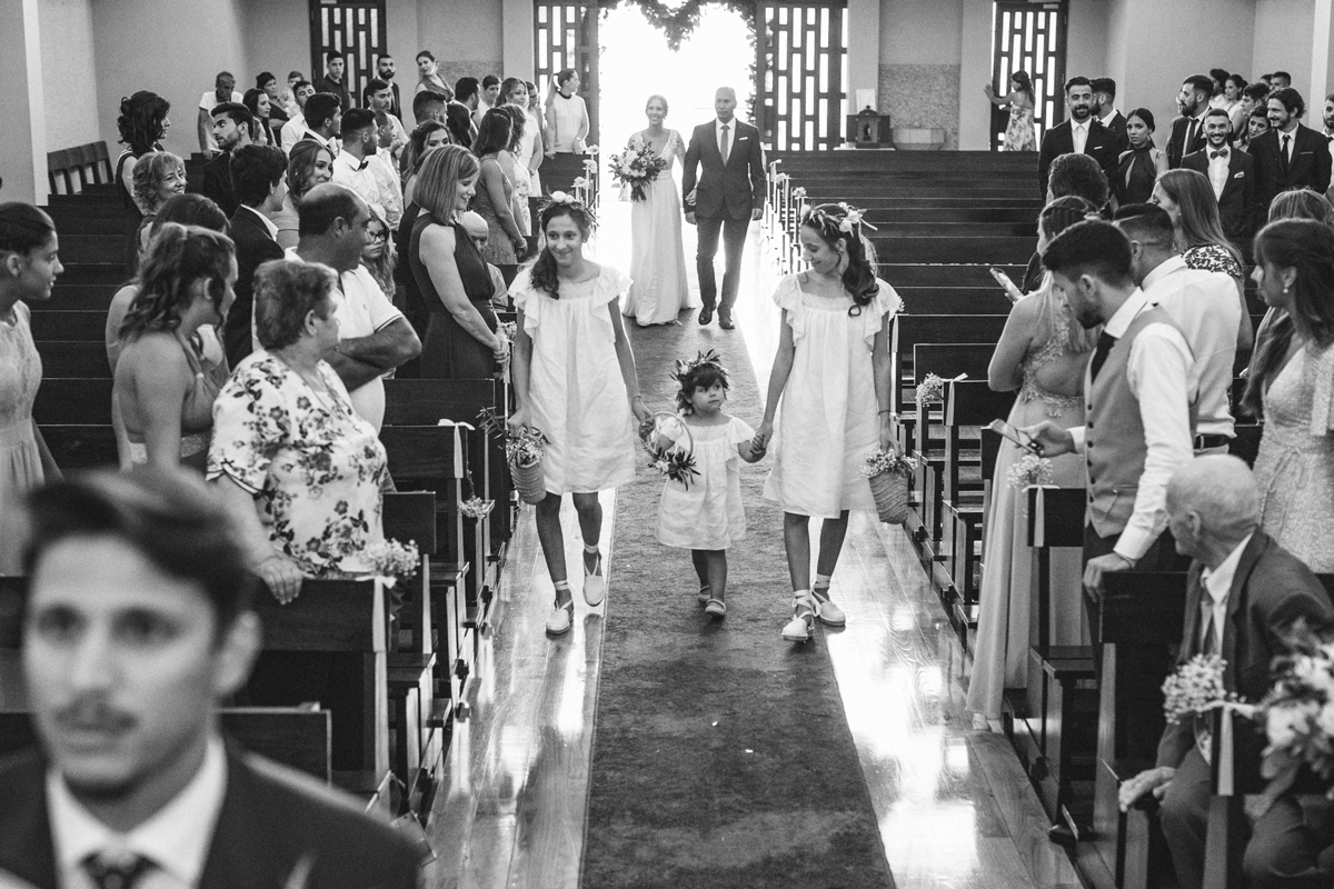 noiva; casamento; marco de canaveses; quinta de alvre; gondomar; wedding; igreja; ; cerimónia; meninos das alianças;