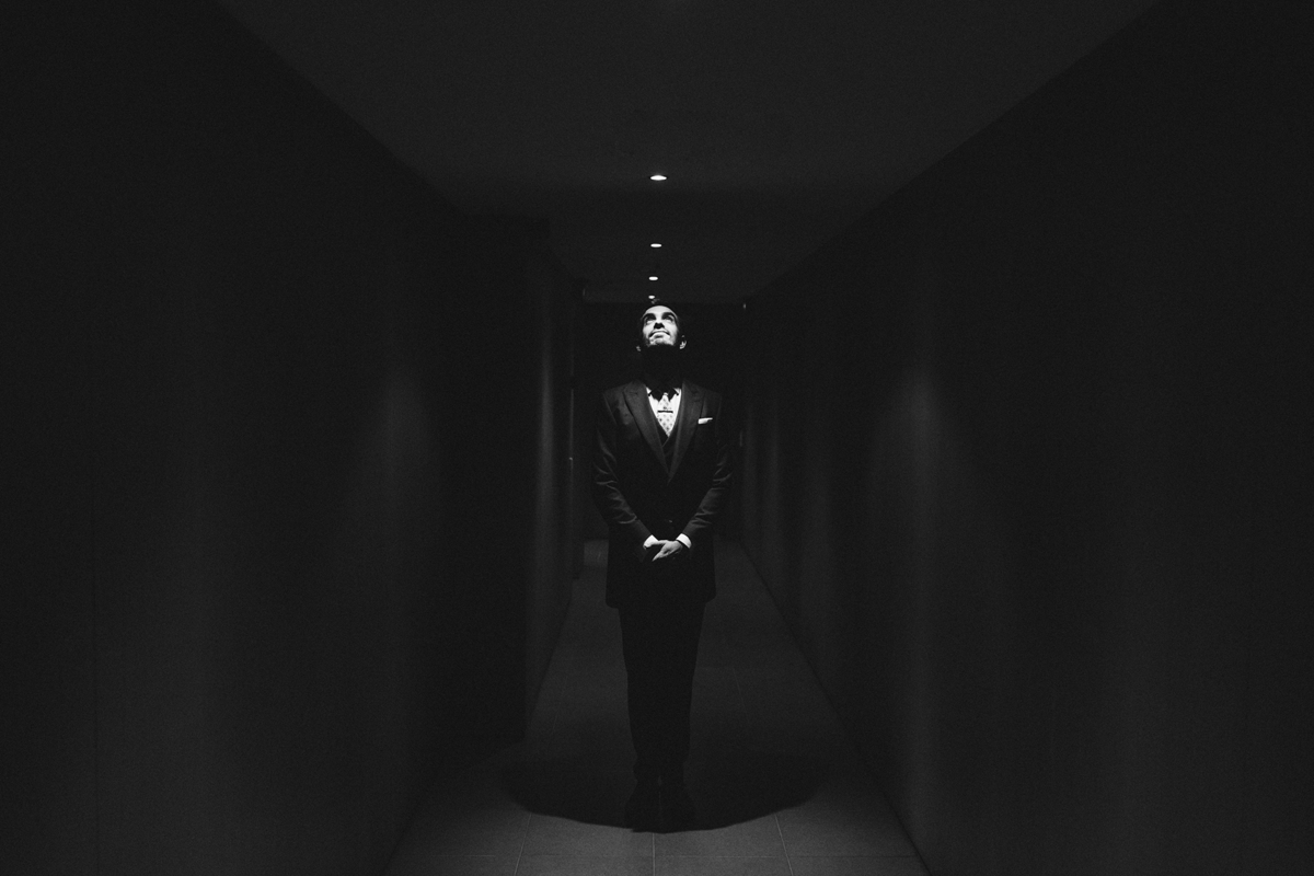 noivo; casamento; marco de canaveses; quinta redolho de cima; lousada; wedding; preto e branco;