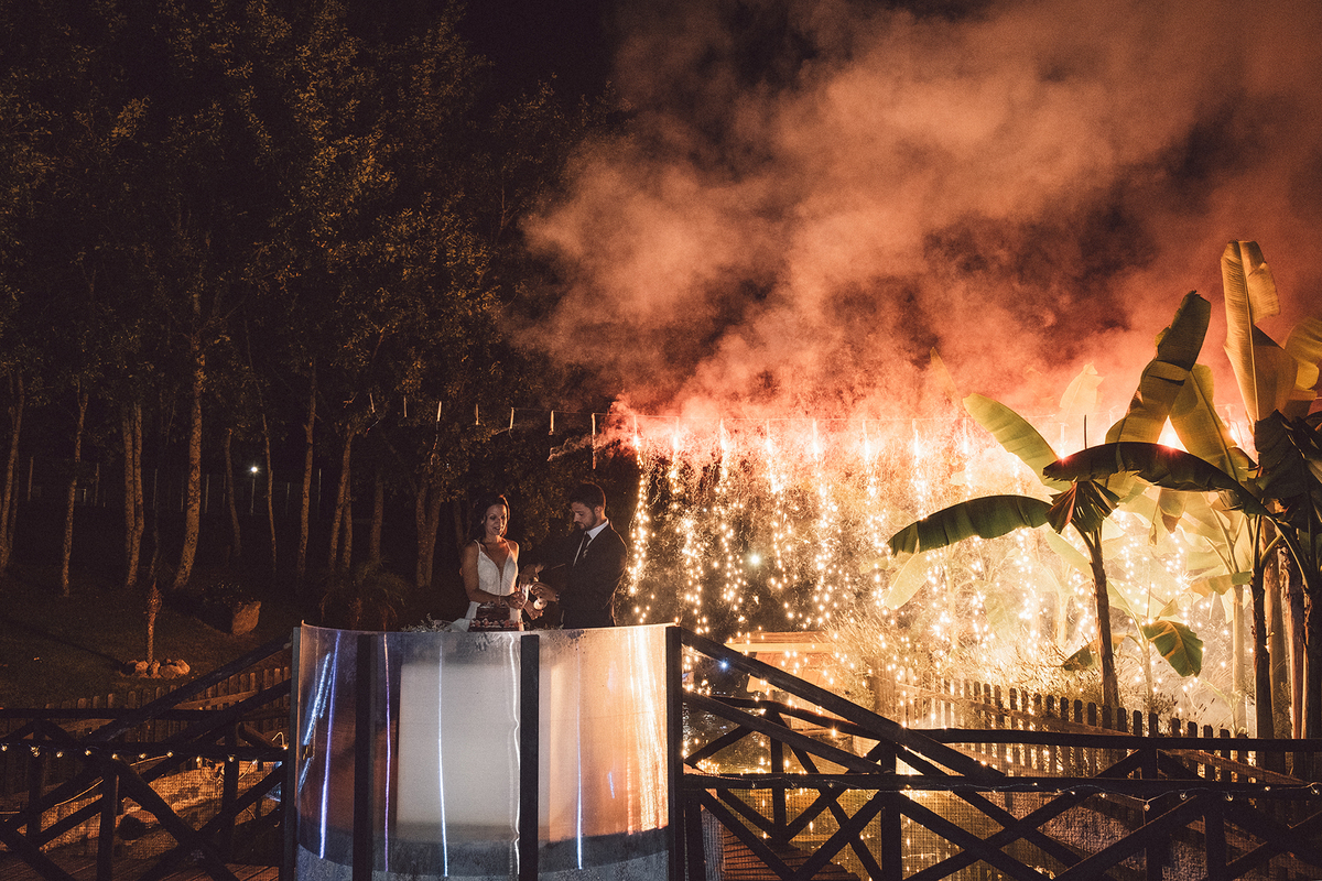 noivos; casamento; penafiel; quinta vale de campos; wedding; corte do bolo; sparkles; cascata