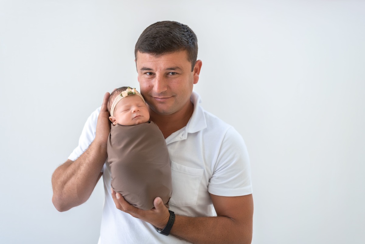 newborn no colo do papai