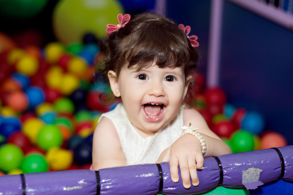 vitória-es, o-mais-legal-cerimonial, fotografia, foto, família, linda, menina, riso, risonha, delicada, brincadeira, alegria