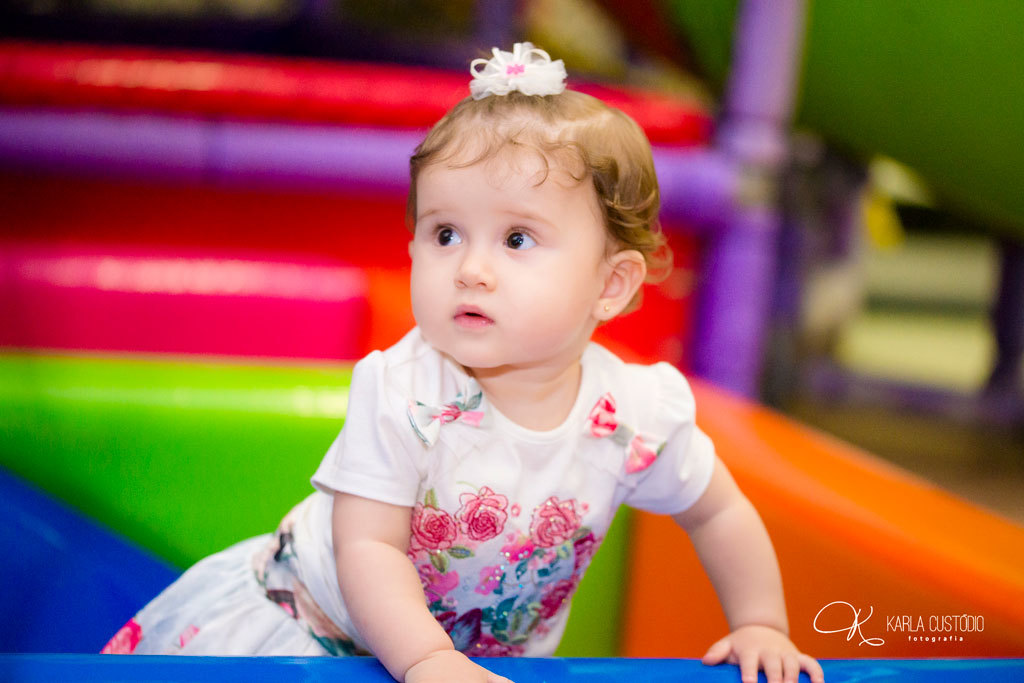 festa infantil, decoração. menina, irmãs, moranguinho, moranguinho-baby, rosa, vermelho,  colorido, cores, diversão, aniversário, vitória-es, família, brincadeira, 