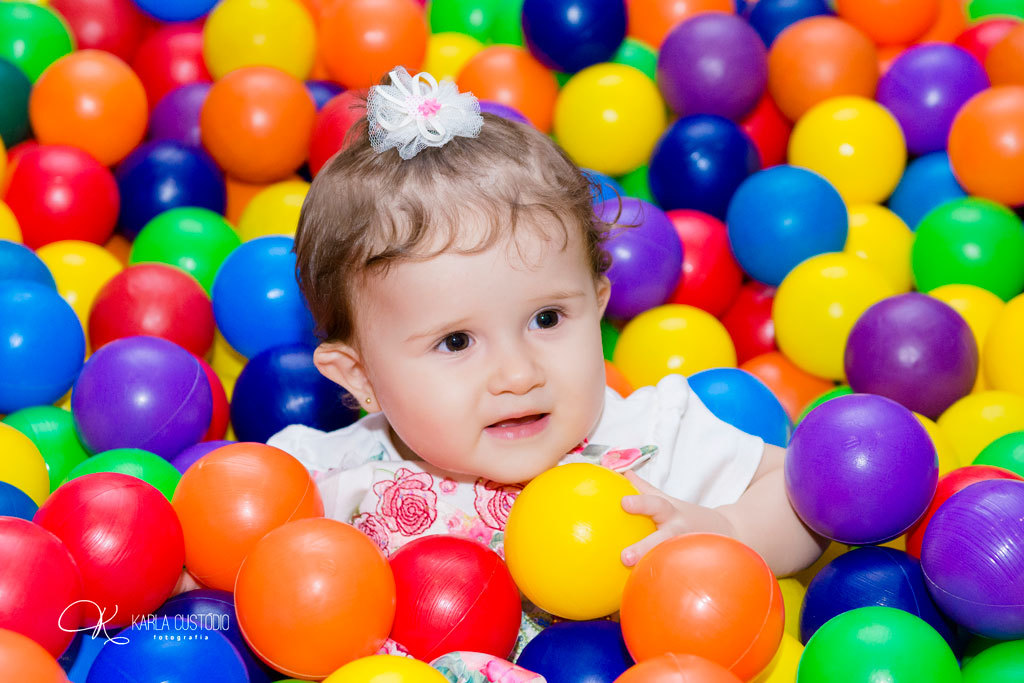 festa infantil, decoração. menina, irmãs, moranguinho, moranguinho-baby, rosa, vermelho,  colorido, cores, diversão, aniversário, vitória-es, família, brincadeira, 