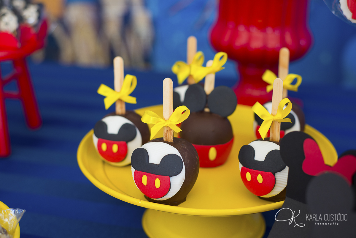 aniversário infantil, decoração, Mickey Mouse, azul, amarelo, vermelho, doce, mesa de doce, aniversário infantil, decoração, Mickey Mouse, azul, amarelo, vermelho, doce, mesa de doce, 