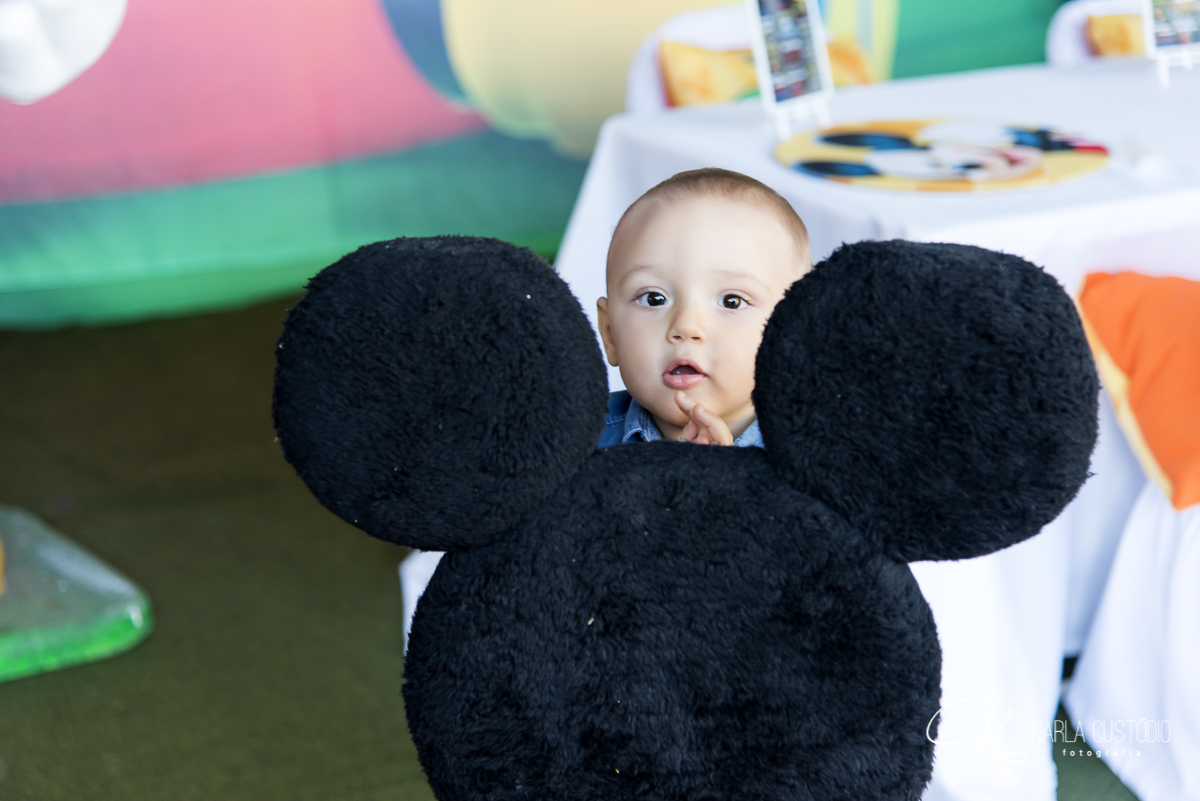 aniversário infantil, decoração, Mickey Mouse, azul, amarelo, vermelho, doce, mesa de doce, menino, filho, festa infantil, sonho, 