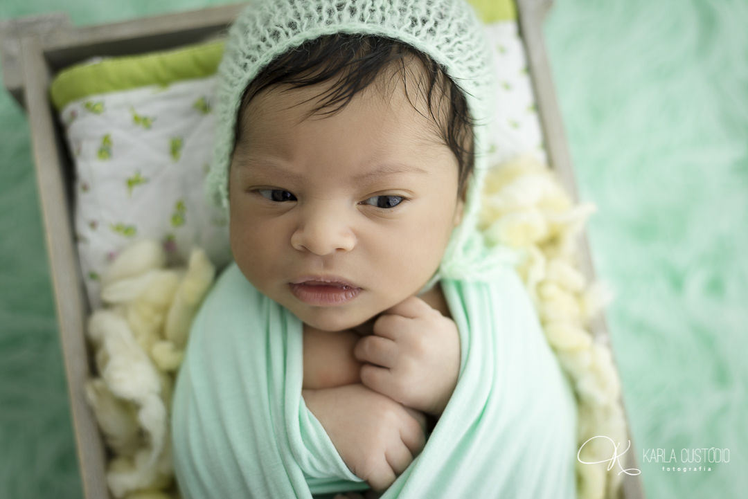 newborn, menino, saco de batata, wrap, verde, gorro, pijama, bebê, recém nascido, capixaba