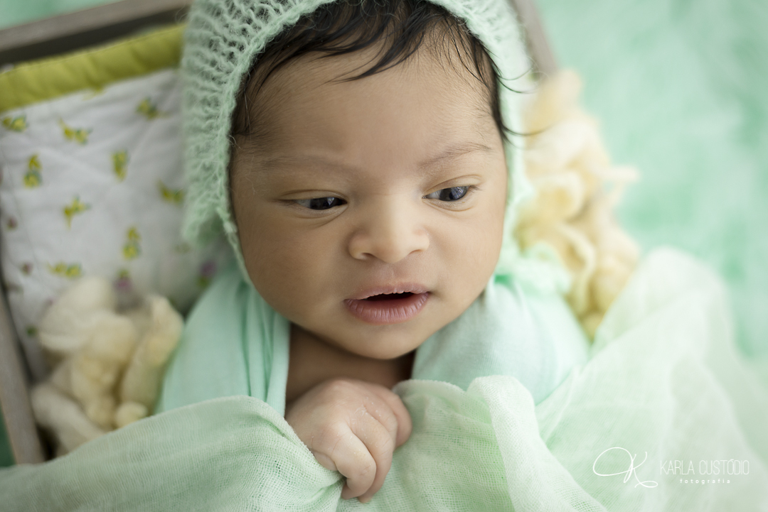 newborn, menino, saco de batata, wrap, verde, gorro, pijama, bebê, recém nascido, capixaba