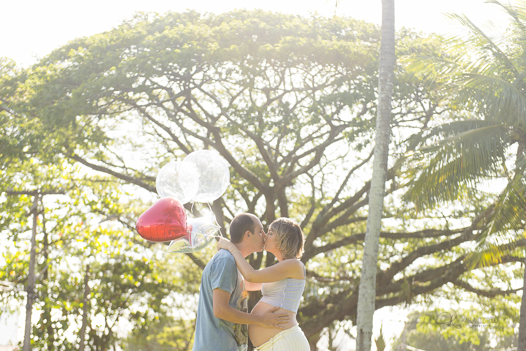 gestação, gestante, grávida, gravidez, maternidade, mãe, parque, campo, jardim, ensaio, ensaio fotográfico, sessão de fotos, dia lindo, luz divina, luz dourada, 