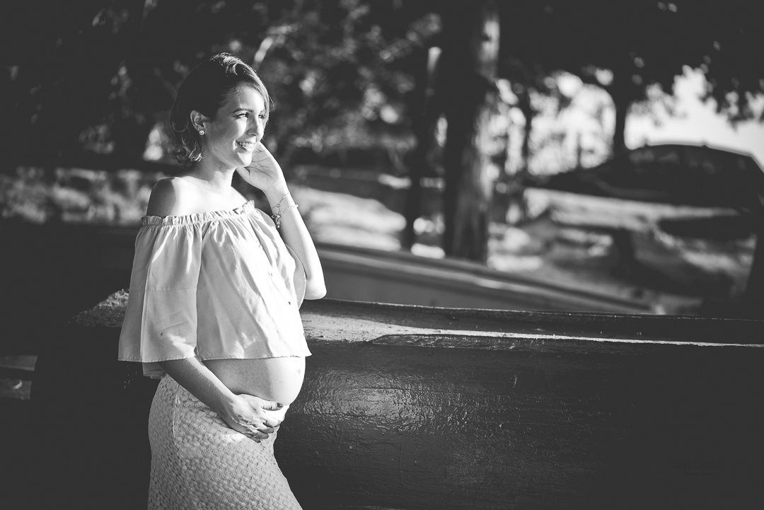 gestação, gestante, grávida, gravidez, maternidade, mãe, parque, campo, jardim, ensaio, ensaio fotográfico, sessão de fotos, dia lindo, luz divina, luz dourada, PB