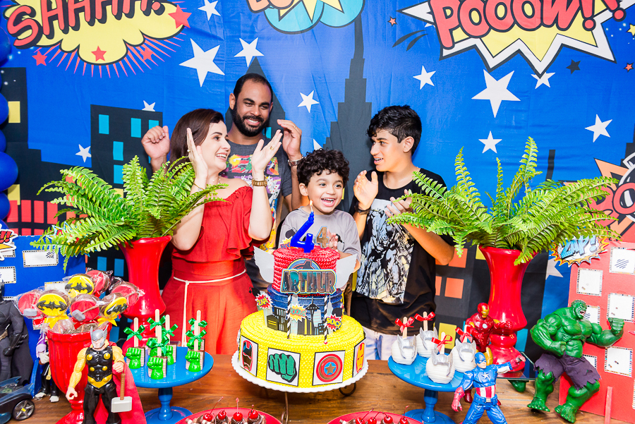 festa infantil, aniversário, bday, vingadores, liga da justiça, batmam, fantasia, família, aniversário infantil, Praia da Costa, criança, menino, irmão