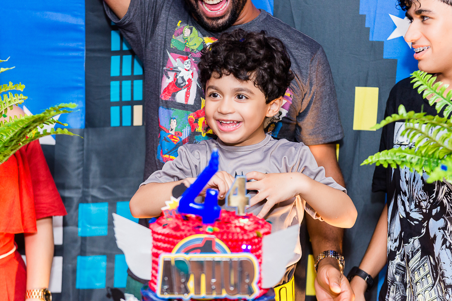 festa infantil, aniversário, bday, vingadores, liga da justiça, batmam, fantasia, família, aniversário infantil, Praia da Costa, criança, menino, irmão