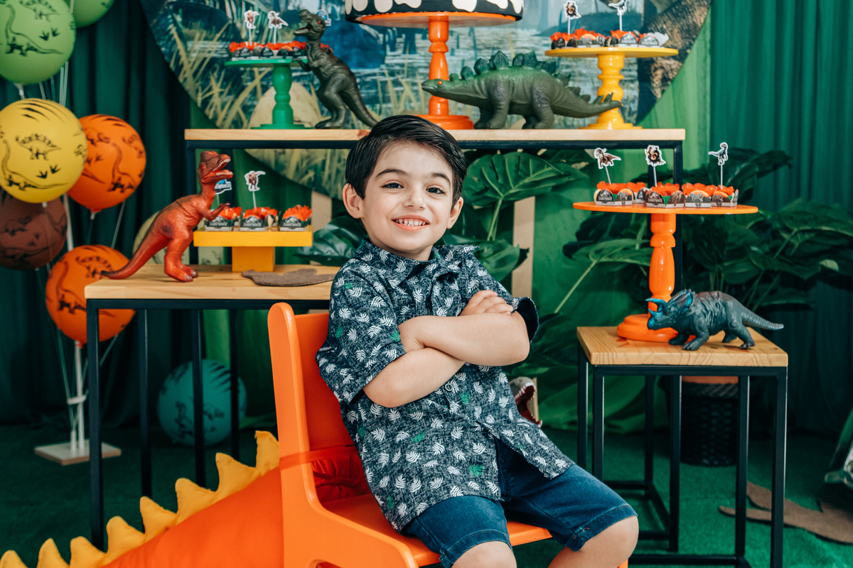 Fotógrafa fotografo de festa infantil aniversário florianópolis são josé palhoça biguaçu sc tema dinossauro decoração