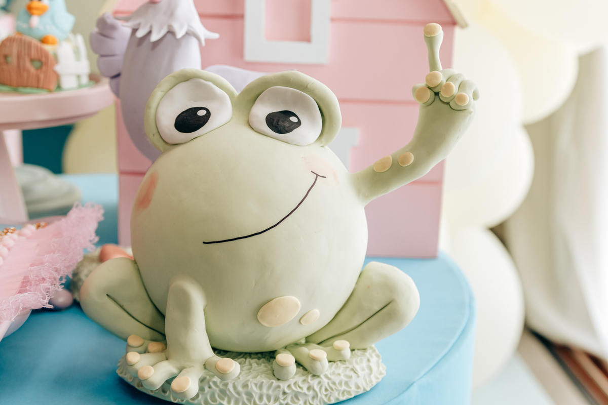 Aniversário infantil decoração luxo galinha pintadinha 1 ano em florianopolis sc scotti produções fotografa thayane peters fotografia especializada em familias