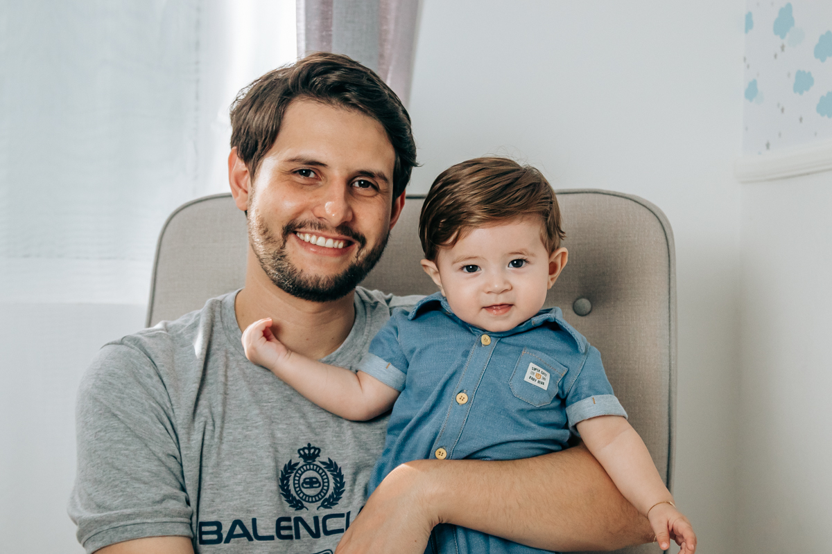 ensaio book fotográfico fotografia de família em florianópolis floripa fotógrafa palhoça são jose em santa catarina sc foto lifestyle de bebê acompanhamento mensal 6 meses espontanêa real simples e natural 