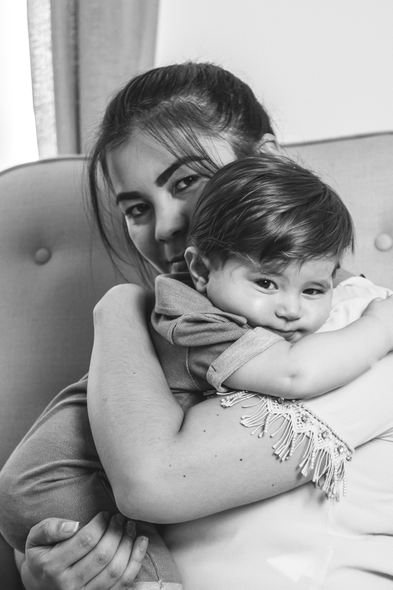 ensaio book fotográfico fotografia de família em florianópolis floripa fotógrafa palhoça são jose em santa catarina sc foto lifestyle de bebê acompanhamento mensal 6 meses espontanêa real simples e natural 