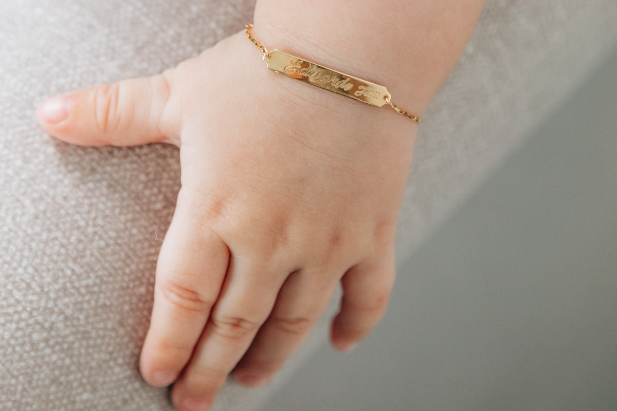 ensaio book fotográfico fotografia de família em florianópolis floripa fotógrafa palhoça são jose em santa catarina sc foto lifestyle de bebê acompanhamento mensal 6 meses espontanêa real simples e natural 