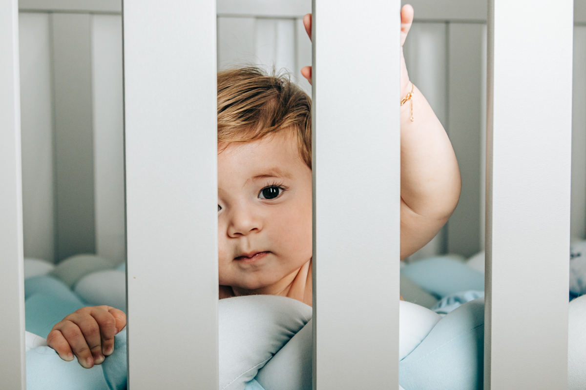 ensaio book fotográfico fotografia de família em florianópolis floripa fotógrafa palhoça são jose em santa catarina sc foto lifestyle de bebê acompanhamento mensal 6 meses espontanêa real simples e natural 