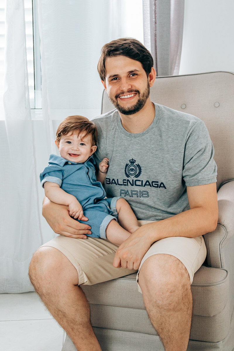 ensaio book fotográfico fotografia de família em florianópolis floripa fotógrafa palhoça são jose em santa catarina sc foto lifestyle de bebê acompanhamento mensal 6 meses espontanêa real simples e natural 