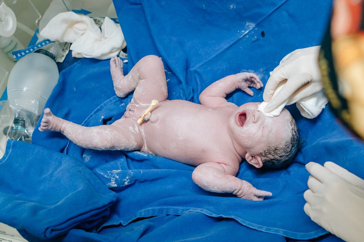 foto nascimento Clara na maternidade Santa Helena em Florianópolis