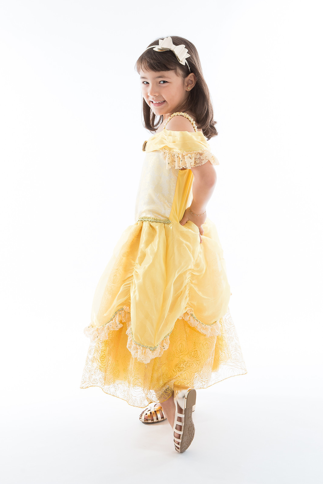 Ensaio menina tema bela e a fera disney clean