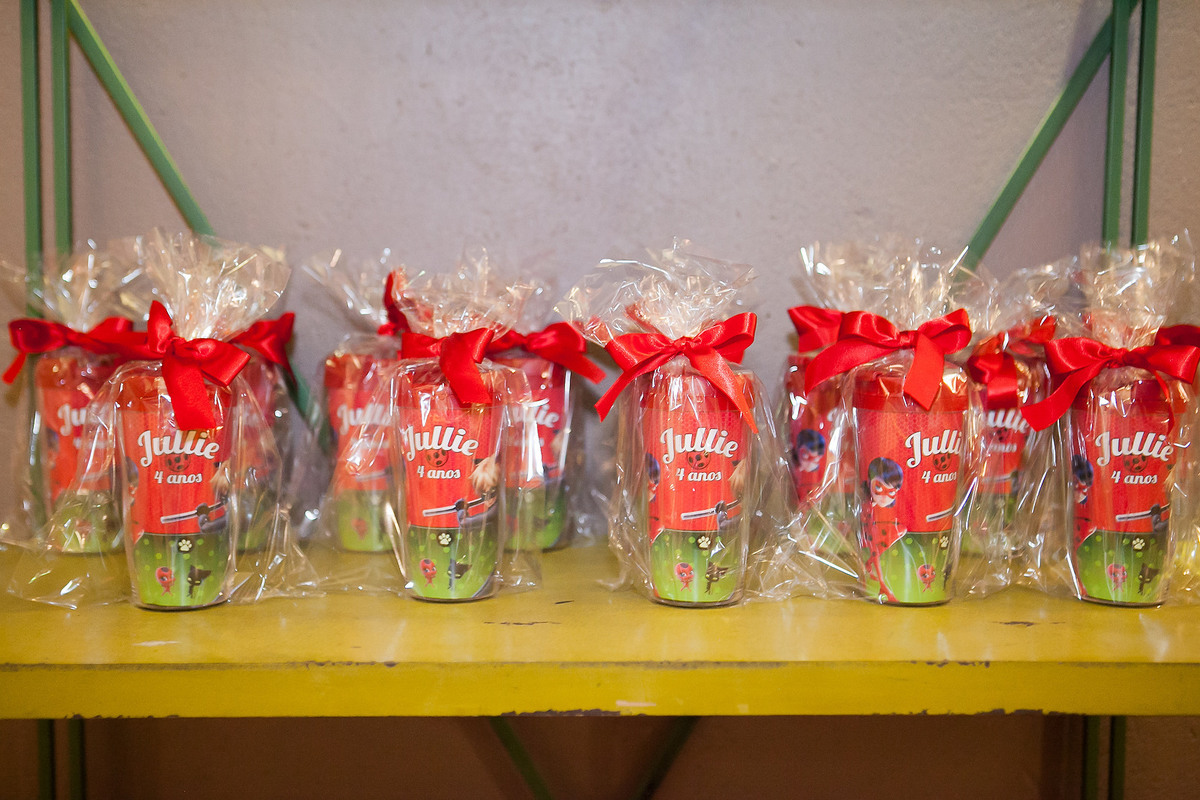 Buffet Miniland - decoração Marcia Colonese