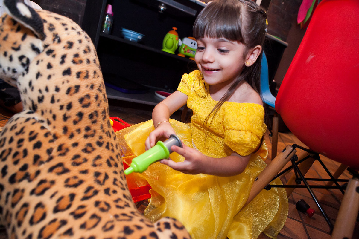 festa de menina , a bela e a fera , buffet Miniland, 