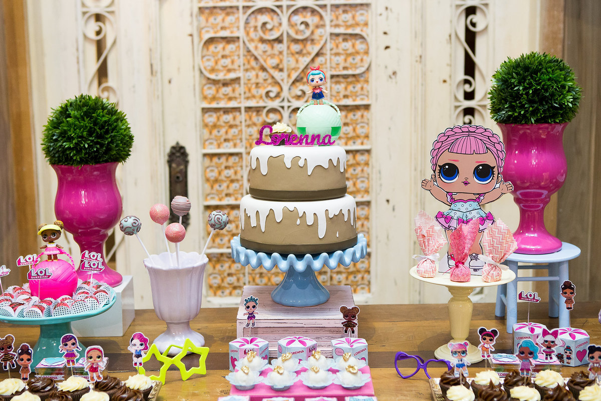 aniversário de menina, buffet miniland, tatuapé, festa de 5 anos, buffet infantil , tema LOL , hora do parabéns 