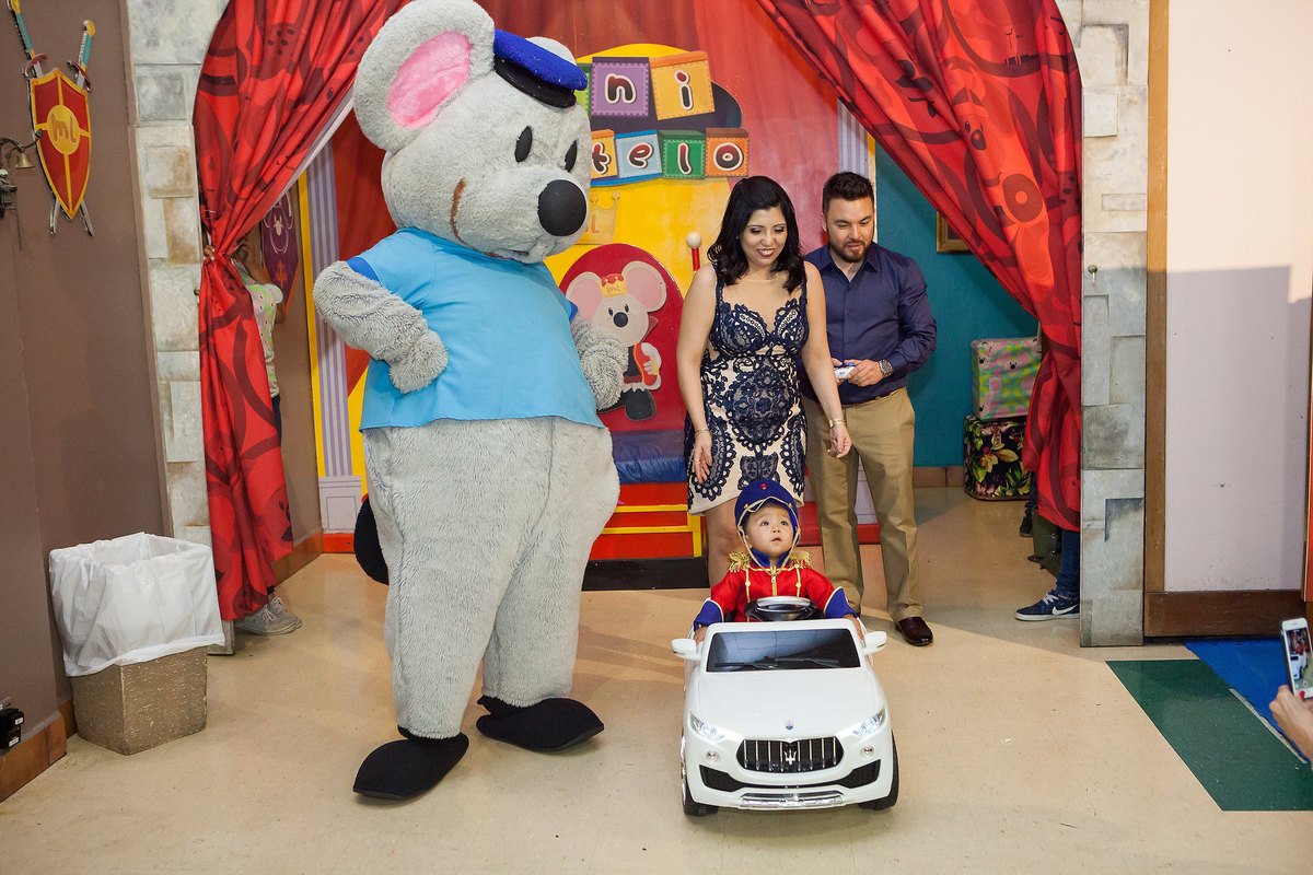 festa infantil no buffet miniland, tema soldadinho de chumbo, aniversário de um ano, tema diferente, londres, britânico, família reunida,  criança brincando