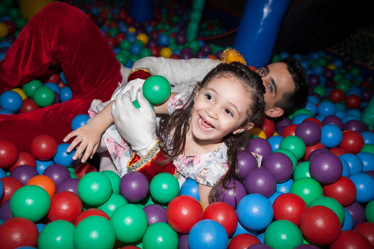 festa infantil , buffet Planeta kids, Tatuapé, aniversário de menina, Disney Cinderela, fachada Letrix , fotografo de festa infantil , família , 4 anos, fotos leão Studio, Flávio Leão , festolândia , personagens de festa