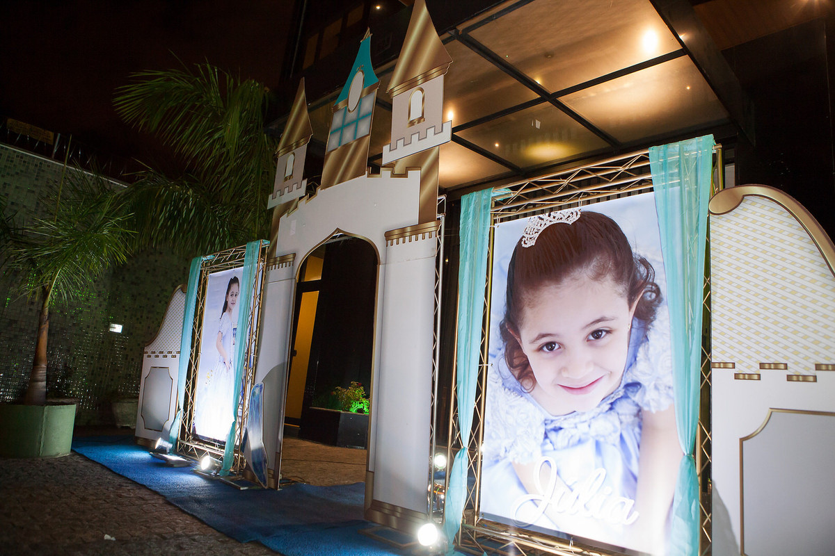 festa infantil , buffet Planeta kids, Tatuapé, aniversário de menina, Disney Cinderela, fachada Letrix , fotografo de festa infantil , família , 4 anos, fotos leão Studio, Flávio Leão , hora do parabéns , letrix