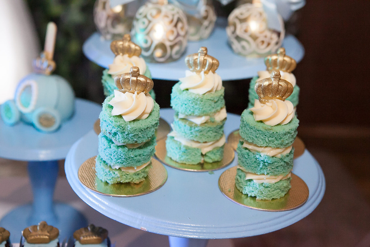 festa infantil , buffet Planeta kids, Tatuapé, aniversário de menina, Disney Cinderela , fotografo de festa infantil , família , 4 anos, fotos leão Studio, Flávio Leão , hora do parabéns , lu chocolates , bolos de luxo