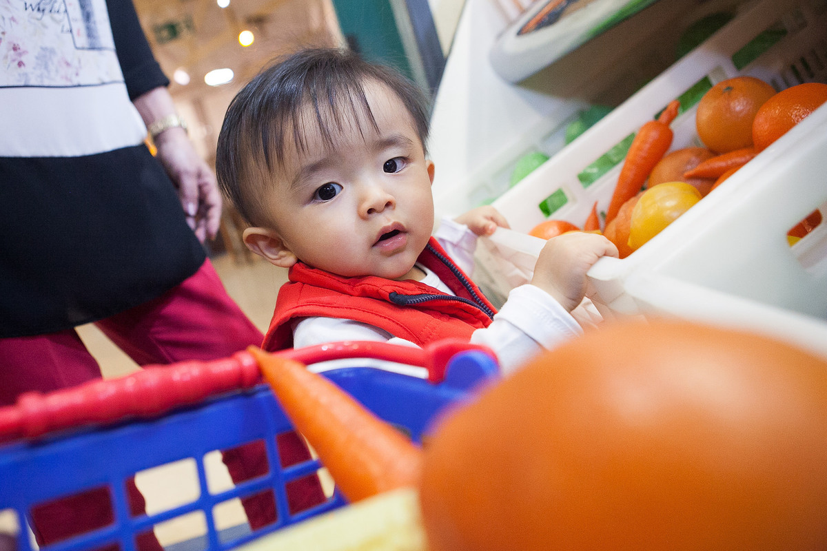Festa de menino, aniversário de criança, 1 ano, buffet miniland, tatuapé, criança brincando, brinquedos educativos