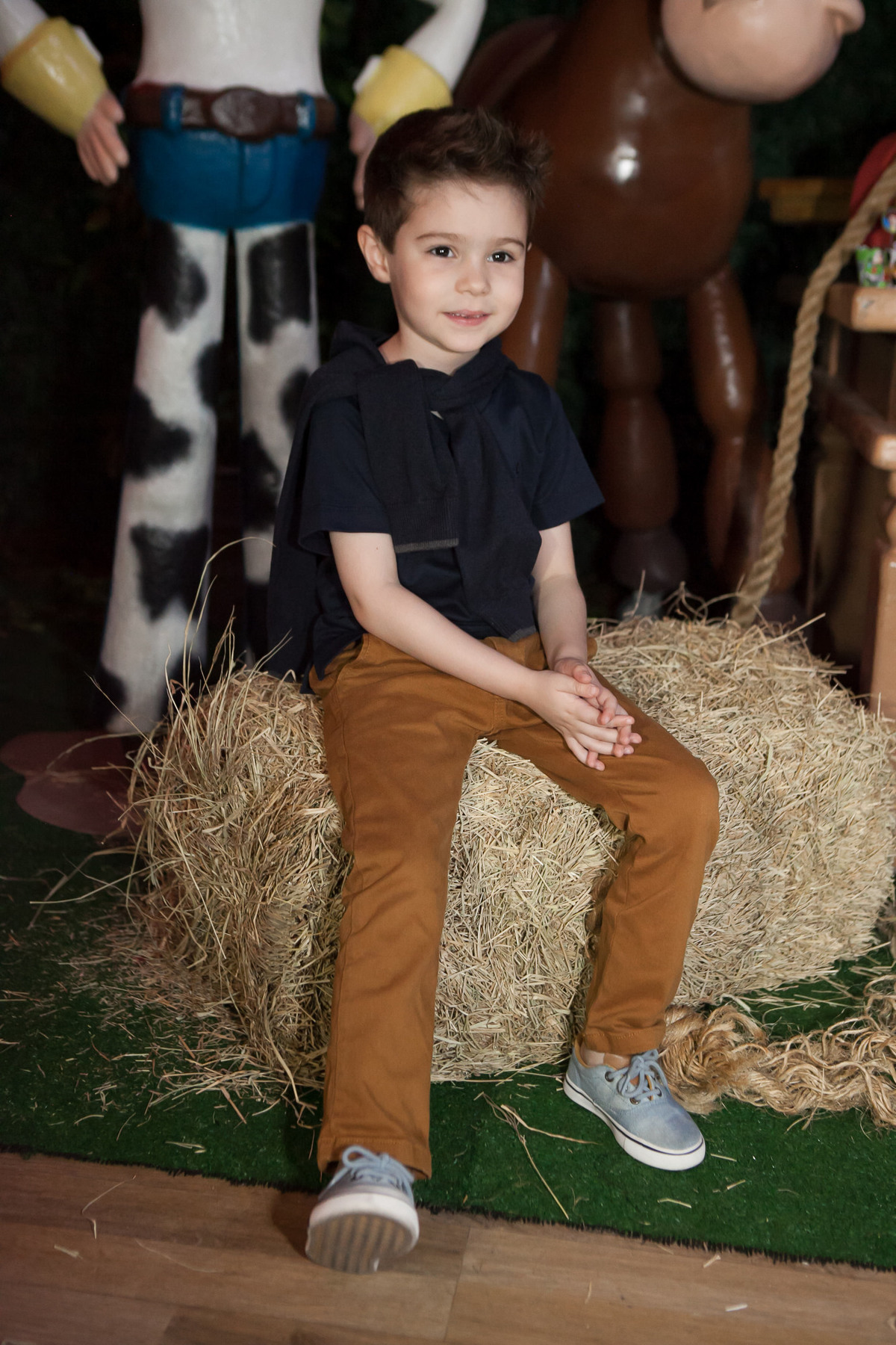 festa de aniversário em buffet infantil , planeta kids , são paulo, tatuapé, 5 anos, fotografo de festa infantil, fotografo de criança, 5 anos, tema toy story, decoração vivo desejo , leão studio, flávio leão