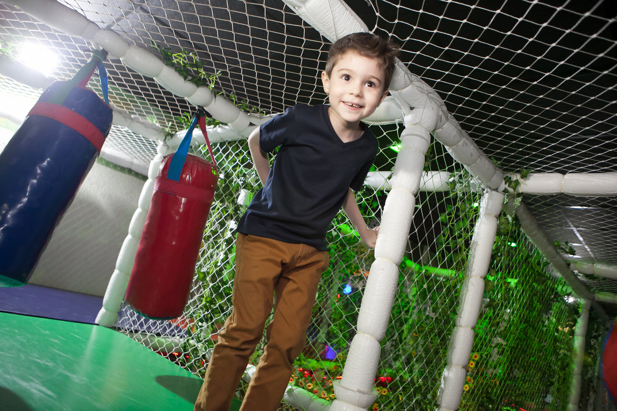 festa de aniversário em buffet infantil , planeta kids , são paulo, tatuapé, 5 anos, fotografo de festa infantil, fotografo de criança, 5 anos, tema toy story, decoração vivo desejo , leão studio, flávio leão