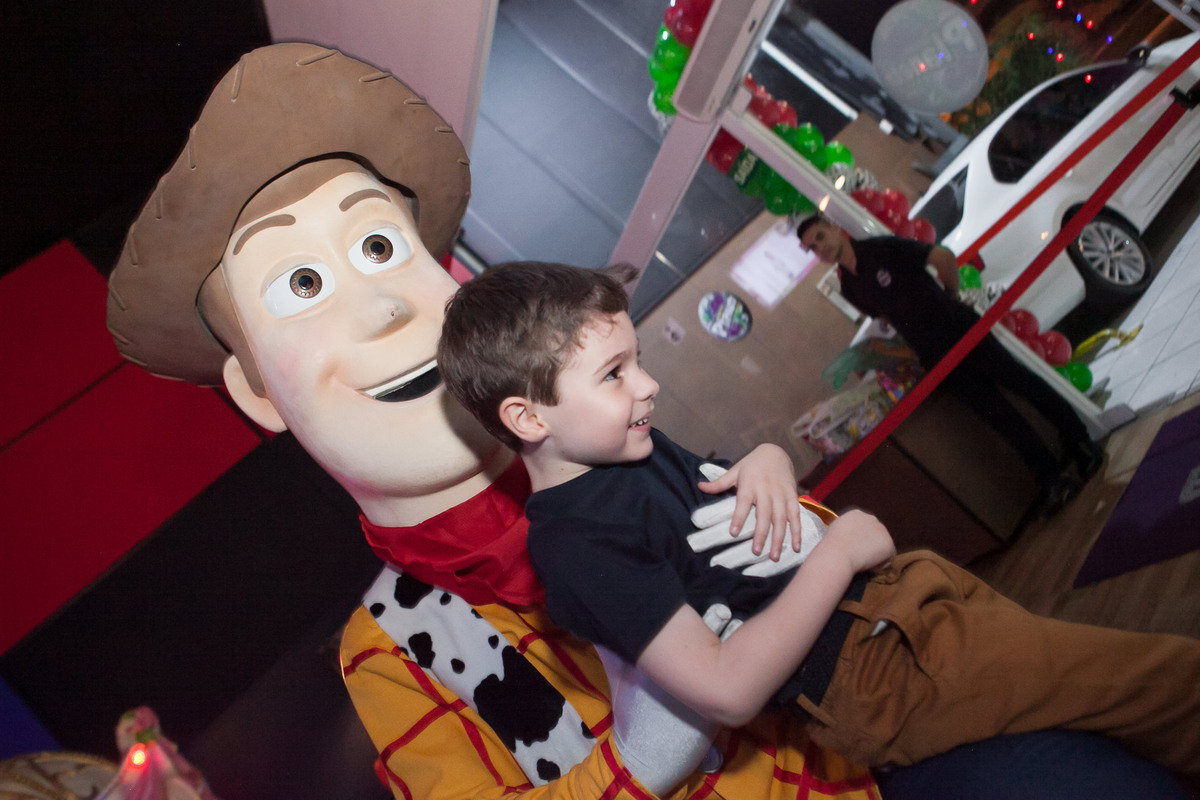 festa de aniversário em buffet infantil , planeta kids , são paulo, tatuapé, 5 anos, fotografo de festa infantil, fotografo de criança, 5 anos, tema toy story , leão studio, flávio leão