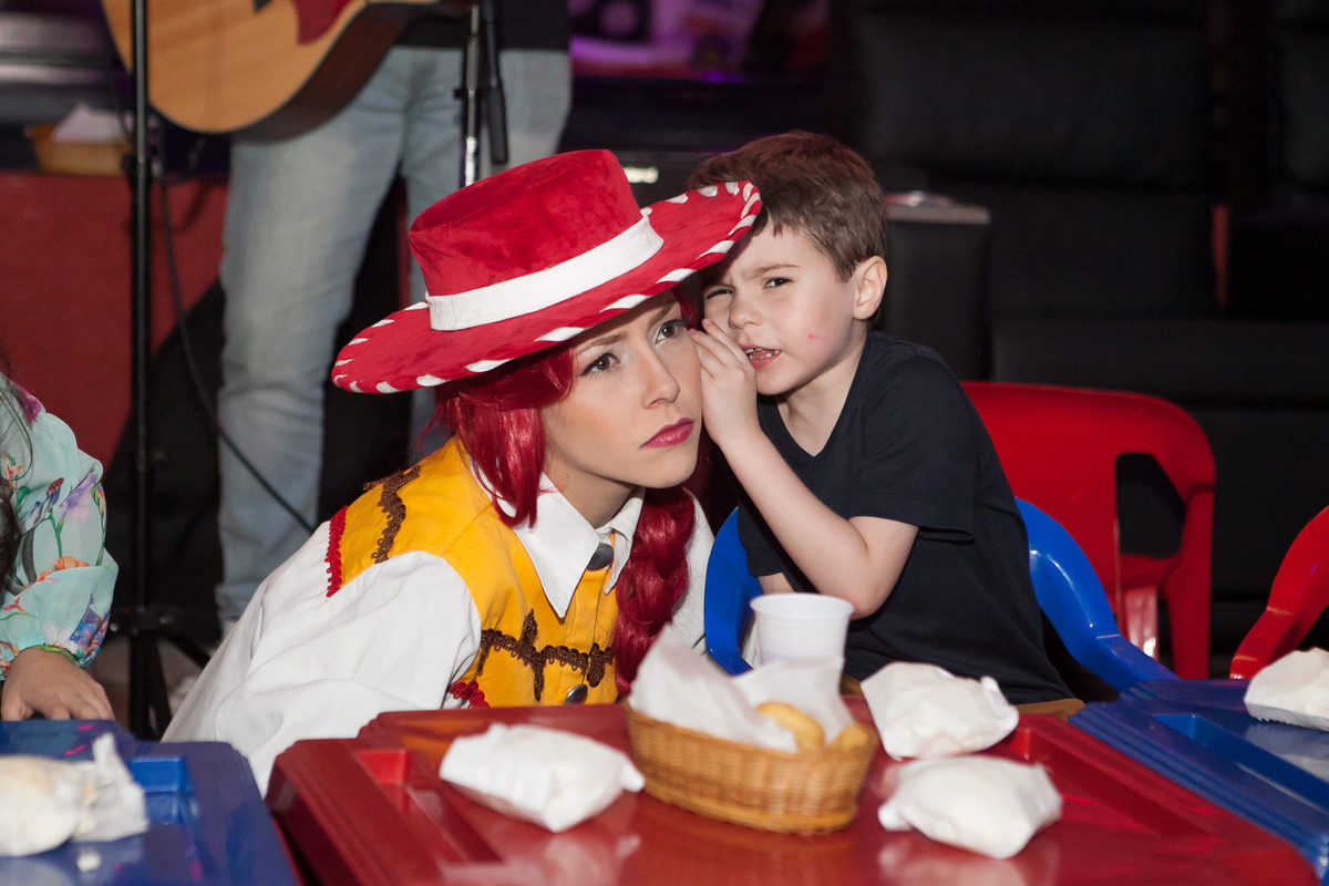 festa de aniversário em buffet infantil , planeta kids , são paulo, tatuapé, 5 anos, fotografo de festa infantil, fotografo de criança, 5 anos, tema toy story , leão studio, flávio leão