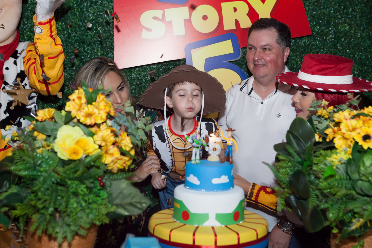 festa de aniversário em buffet infantil , planeta kids , são paulo, tatuapé, 5 anos, fotografo de festa infantil, fotografo de criança, 5 anos, tema toy story, decoração vivo desejo , leão studio, flávio leão