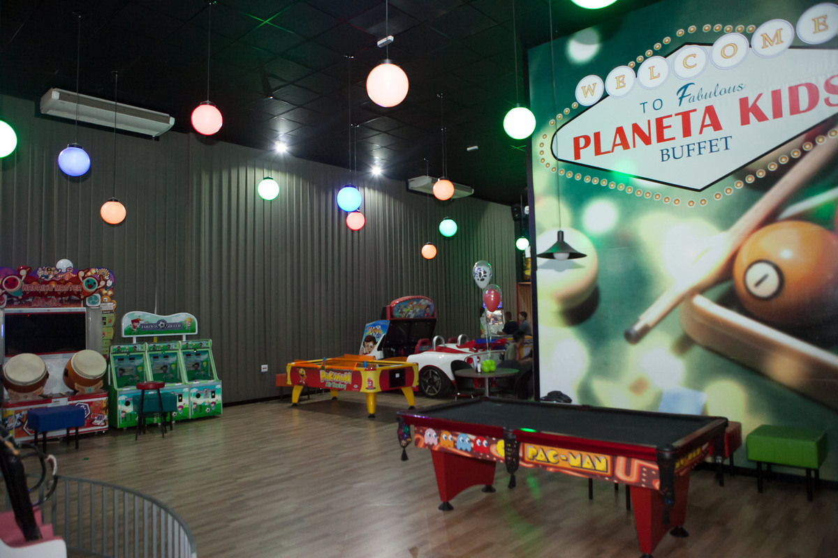 festa de aniversário em buffet infantil , planeta kids , são paulo, tatuapé, 5 anos, fotografo de festa infantil, fotografo de criança, 5 anos, tema toy story, decoração vivo desejo , leão studio, flávio leão