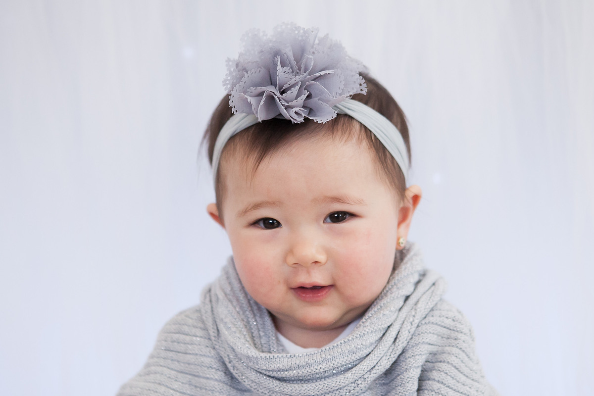 festa infantil, menina fazendo aniversário de 1 ano, festa em casa, colônia japonesa, tema jardim, familai comemorando 1 ano, barbara, filha, criança feliz